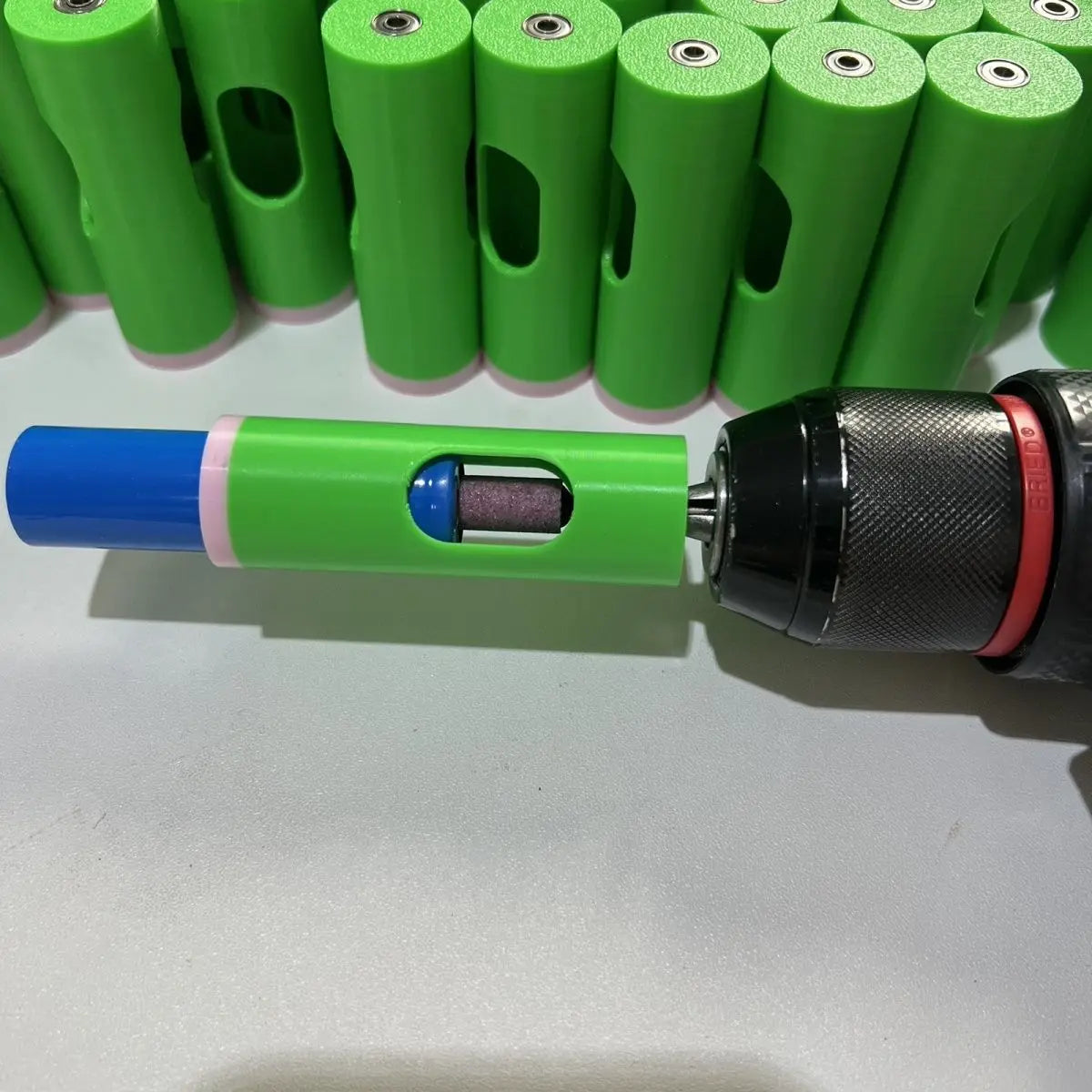 Polishing tools: 18650 lithium battery solder joint grinding, 21700 auxiliary grinding tool set, grinding rod, grinding sleeve